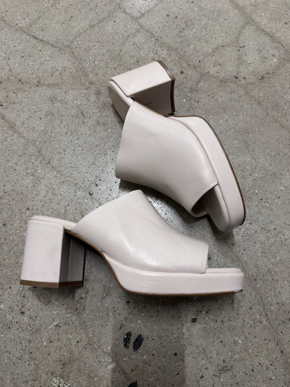 INTENTIONALLY BLANK Trilogy Mules Cloud Cream